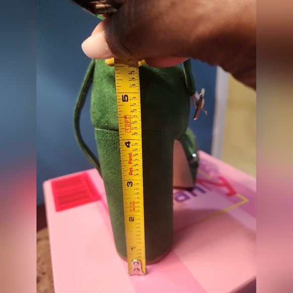 Vivianly Heels - Picture 3 of 7